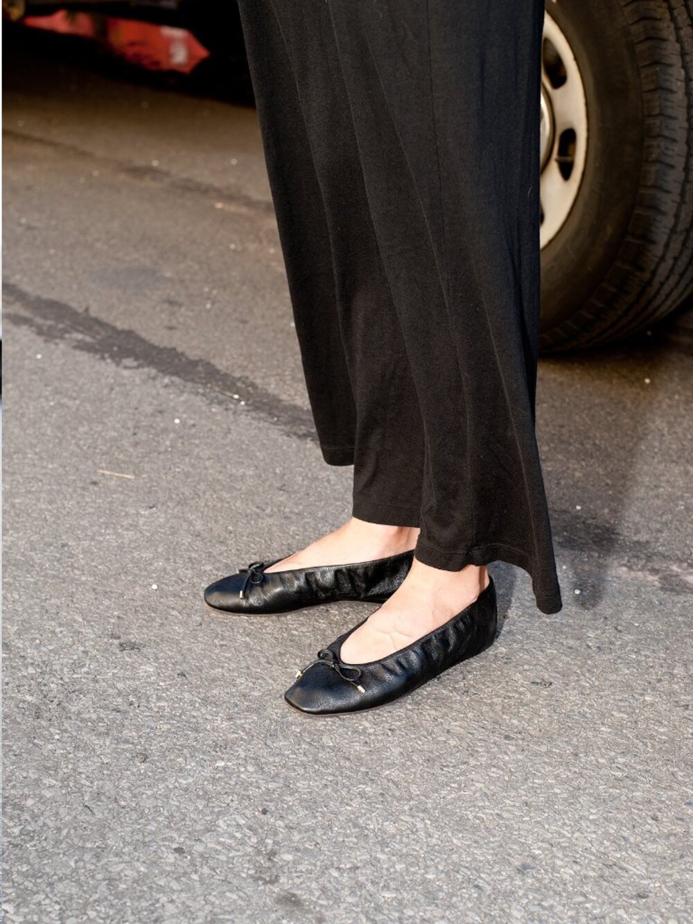 New Black Genuine Leather Flat Loafers w. Bow NYC Designer Handmade